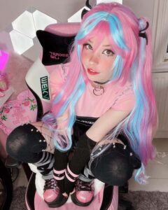 Belle Delphine-3