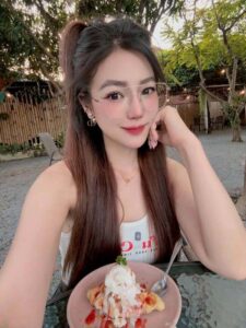 Kat weechaya-13