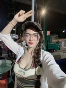 Kat weechaya-3