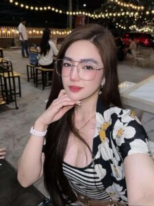 Kat weechaya-4