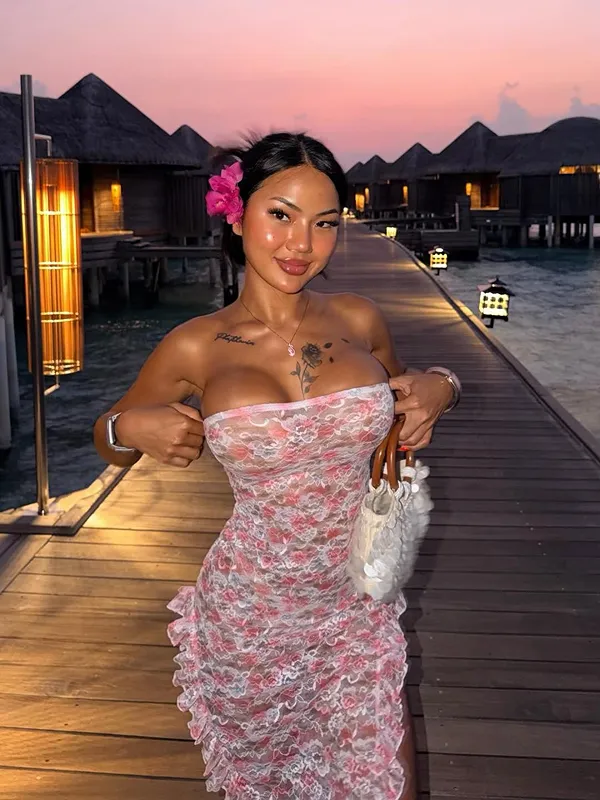 Praewasian สายฝอ