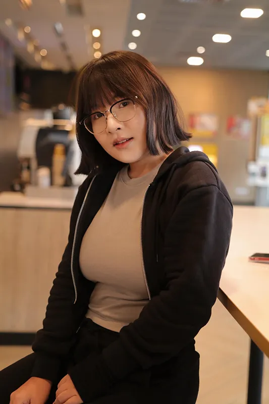 น้อง นุ่น vk