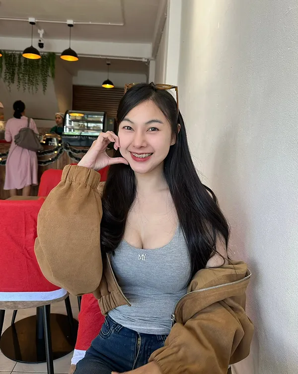 nisakorn pui สาวสวย