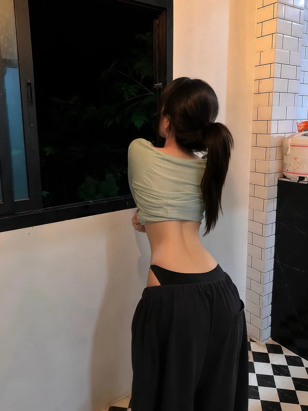 เฟิร์น จุ๊บ จุ๊บ.