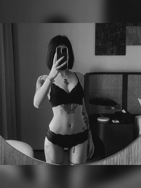Hồng Nhung